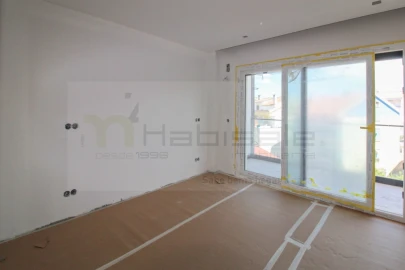 Moradia T5 para Venda em Ramada e Caneças