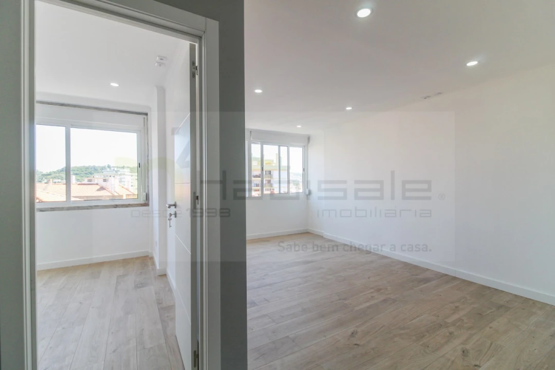 Apartamento T3 para Venda em Odivelas Foto 5