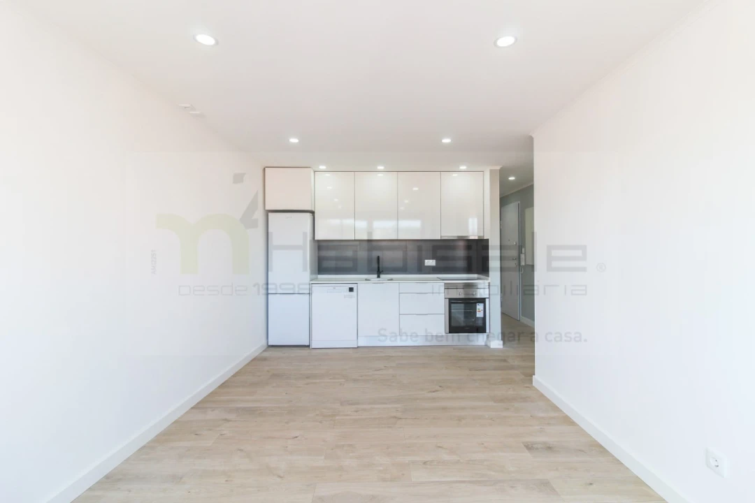 Apartamento T3 para Venda em Odivelas Foto 2