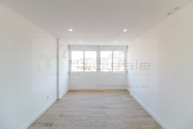 Apartamento T3 para Venda em Odivelas Foto 6