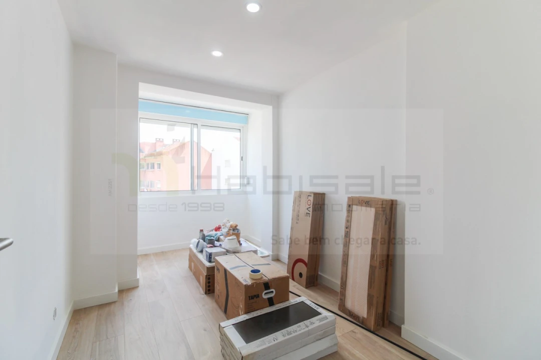 Apartamento T3 para Venda em Odivelas Foto 9