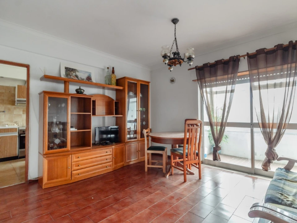 Apartamento T1 para Venda em Buarcos Foto 2