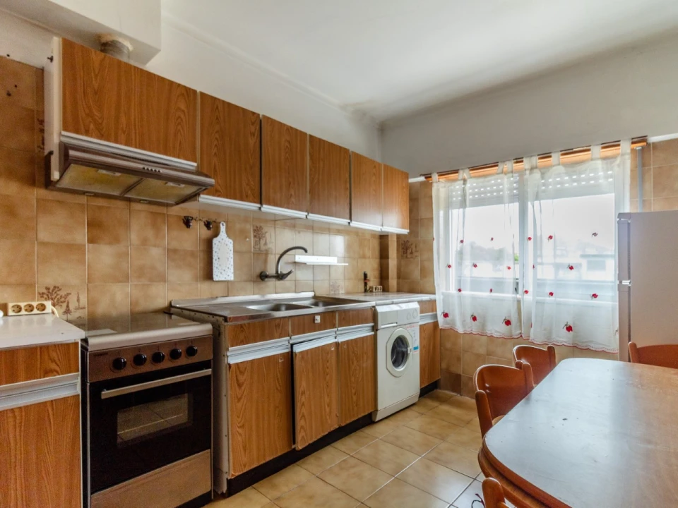 Apartamento T1 para Venda em Buarcos Foto 7