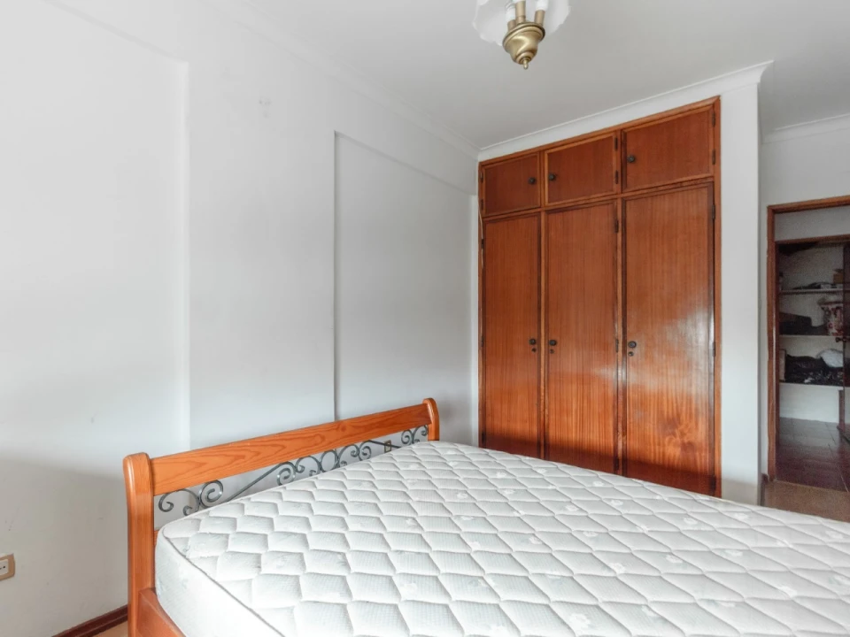 Apartamento T1 para Venda em Buarcos Foto 8