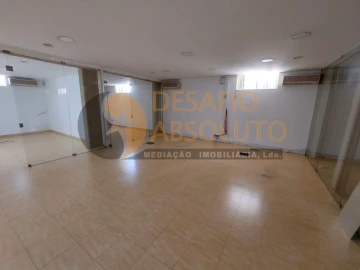 Garagem para Venda em Setubal (São Sebastião)