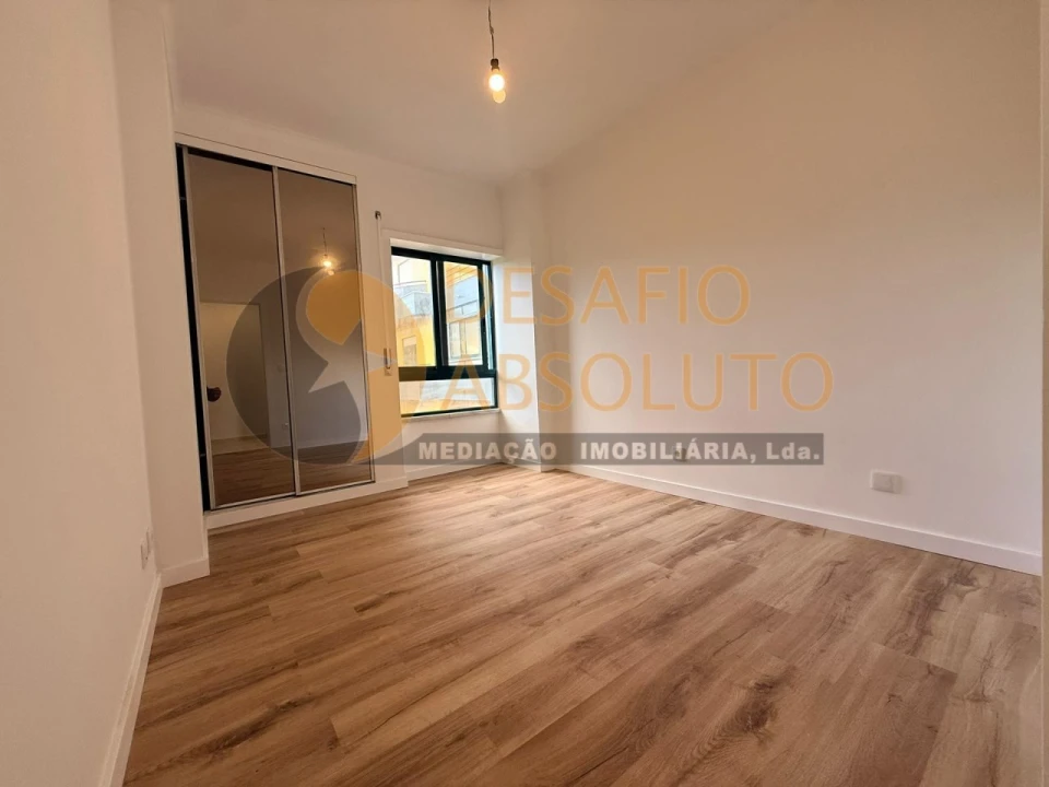 Apartamento T3 para Venda em Laranjeiro e Feijó Foto 20