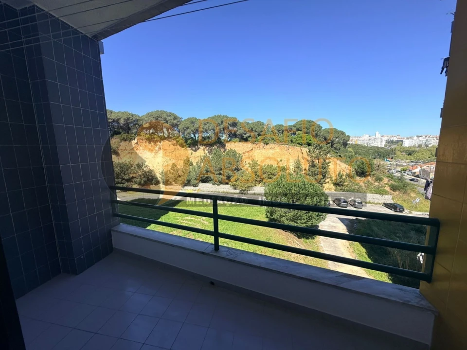 Apartamento T3 para Venda em Laranjeiro e Feijó Foto 21