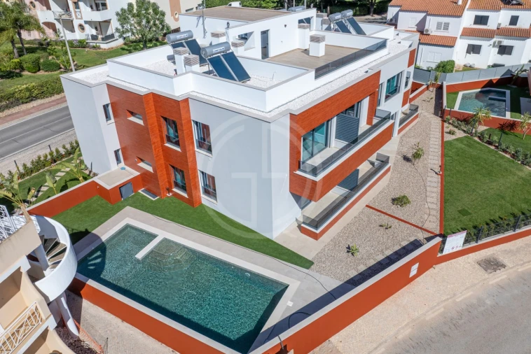 Apartamento T3 para Venda em Quarteira Foto 23