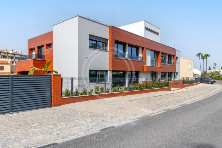 Apartamento T3 para Venda em Quarteira Foto 31