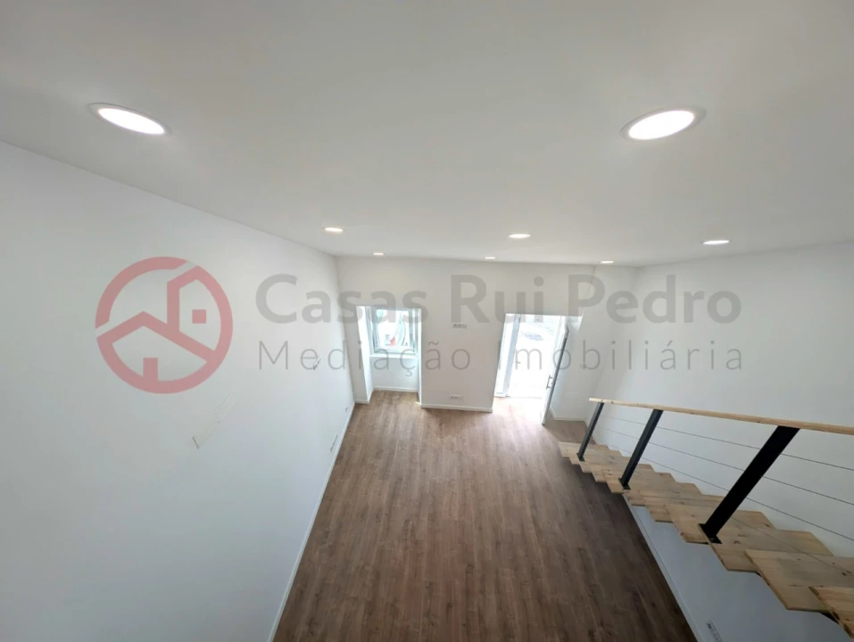 Moradia T1 para Venda em Seixal, Arrentela e Aldeia de Paio Pires Foto 10