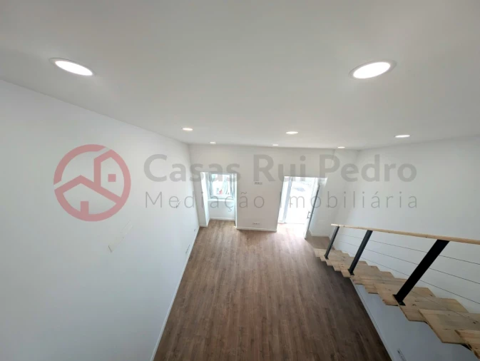Moradia T1 para Venda em Seixal, Arrentela e Aldeia de Paio Pires Foto 10