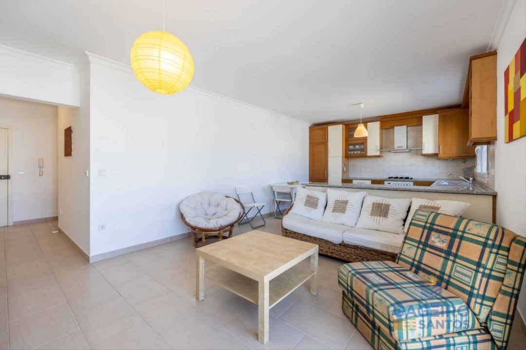 Apartamento T1 para Venda em Tornada e Salir do Porto Foto 2