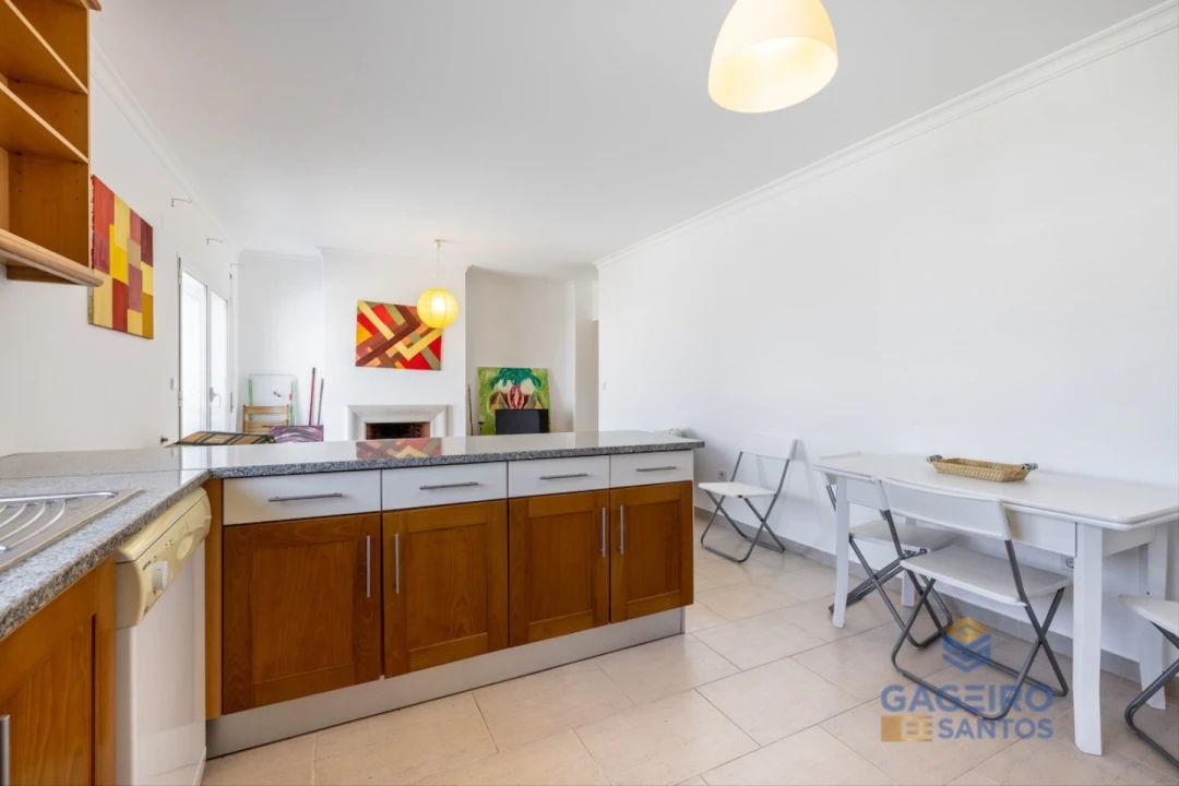 Apartamento T1 para Venda em Tornada e Salir do Porto Foto 7