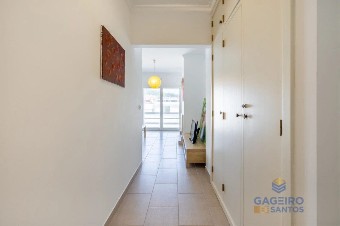 Apartamento T1 para Venda em Tornada e Salir do Porto Foto 12