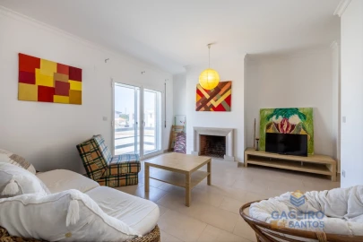 Apartamento T1 para Venda em Tornada e Salir do Porto