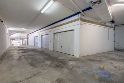 Apartamento T1 para Venda em Tornada e Salir do Porto