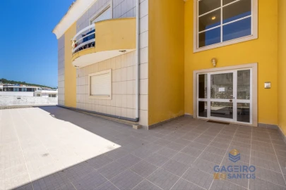 Apartamento T1 para Venda em Tornada e Salir do Porto
