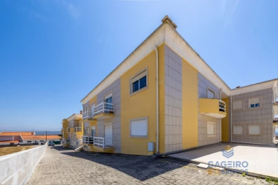 Apartamento T1 para Venda em Tornada e Salir do Porto