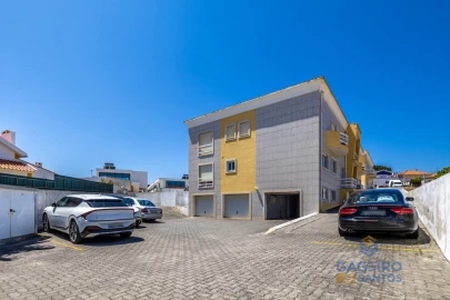 Apartamento T1 para Venda em Tornada e Salir do Porto