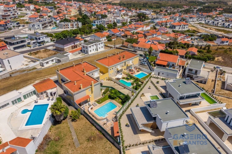 Apartamento T1 para Venda em Tornada e Salir do Porto Foto 29