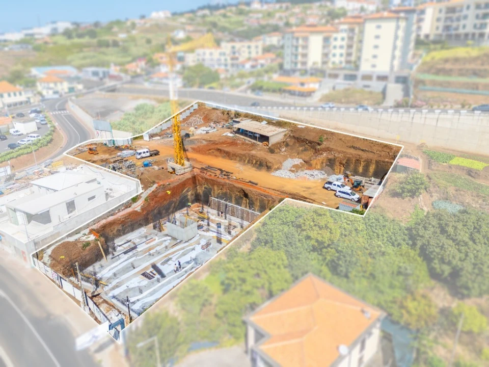 Apartamento T3 para Venda em Caniço Foto 33