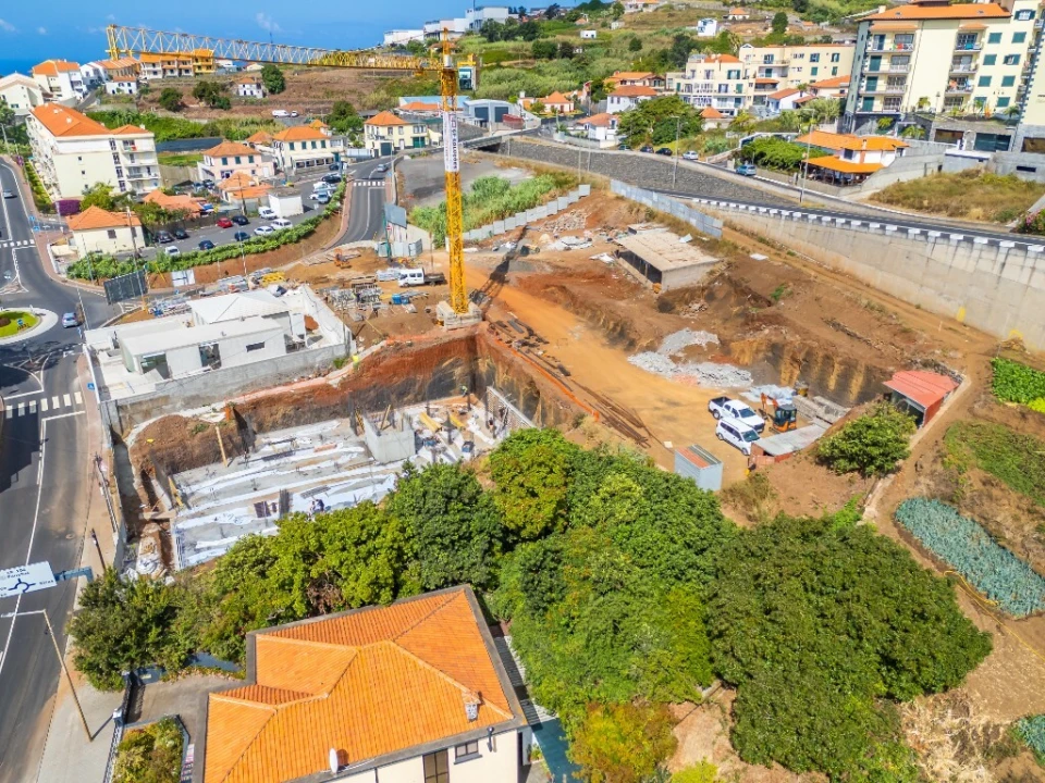 Apartamento T3 para Venda em Caniço Foto 32