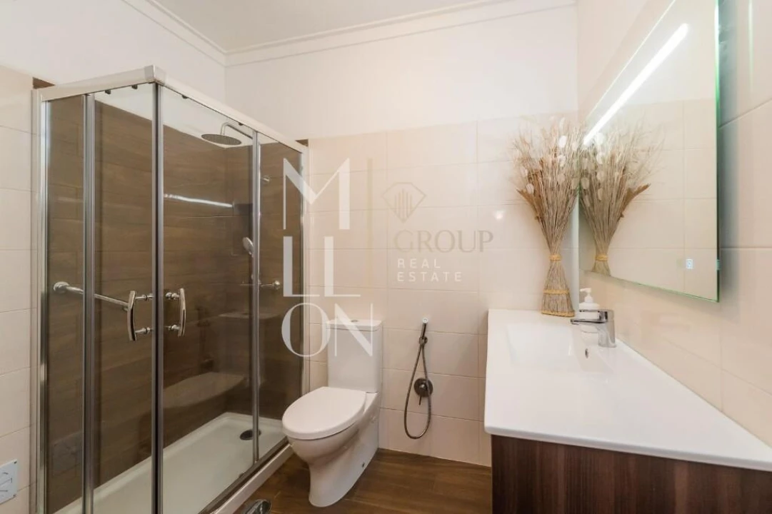 Apartamento T2 para Venda em Agualva e Mira-Sintra Foto 15
