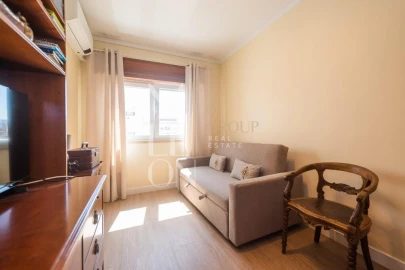 Apartamento T2 para Venda em Agualva e Mira-Sintra