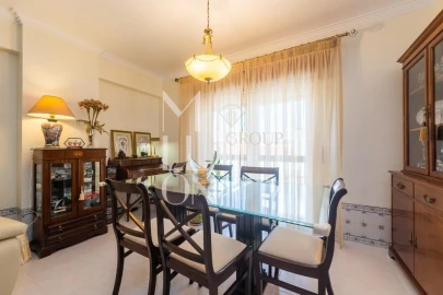 Apartamento T2 para Venda em Agualva e Mira-Sintra