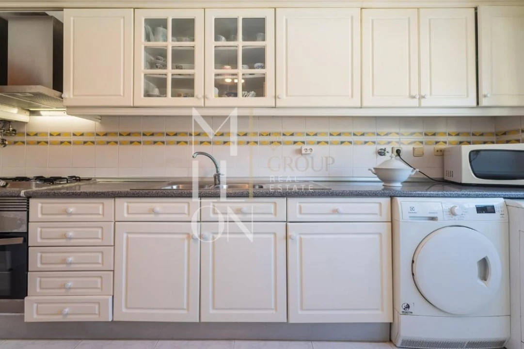 Apartamento T2 para Venda em Agualva e Mira-Sintra Foto 9