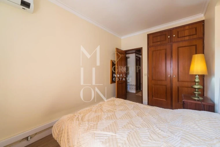 Apartamento T2 para Venda em Agualva e Mira-Sintra Foto 11