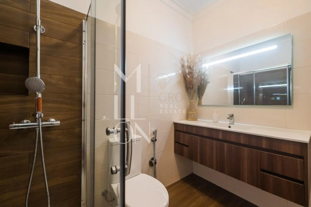 Apartamento T2 para Venda em Agualva e Mira-Sintra Foto 16