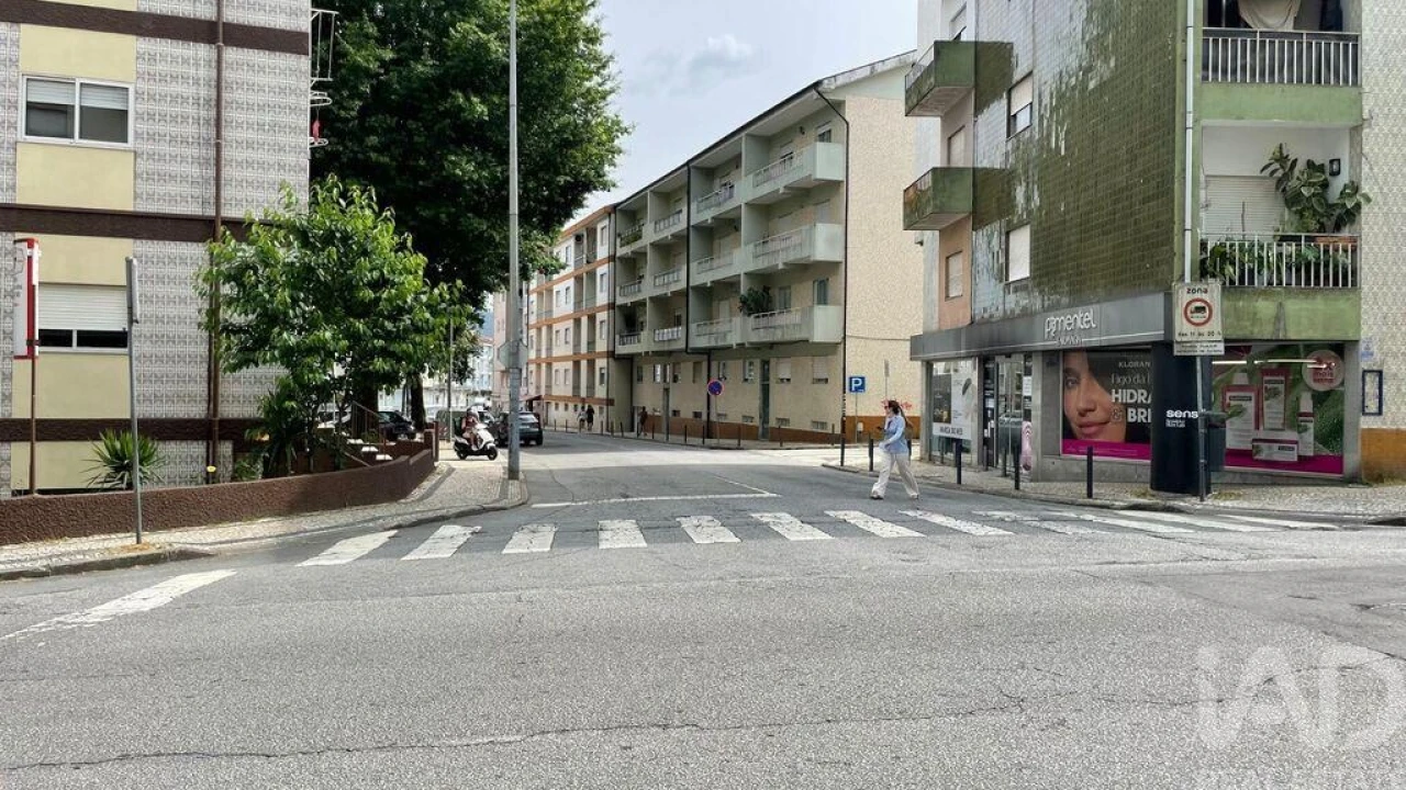 Loja para Venda em São Vitor (Braga) Foto 9