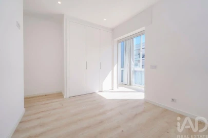 Apartamento T3 para Venda em Faro (Sé e São Pedro)