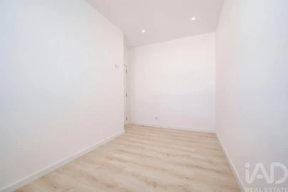 Apartamento T3 para Venda em Faro (Sé e São Pedro)