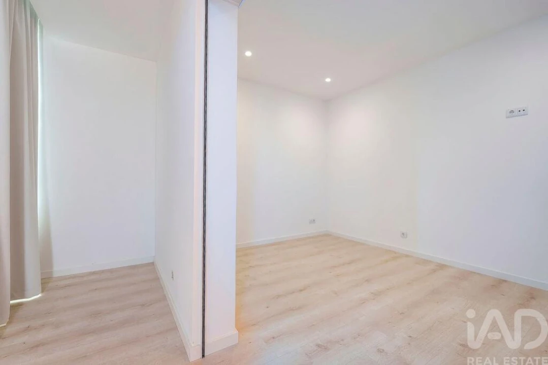 Apartamento T3 para Venda em Faro (Sé e São Pedro) Foto 17