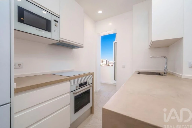 Apartamento T3 para Venda em Faro (Sé e São Pedro) Foto 3