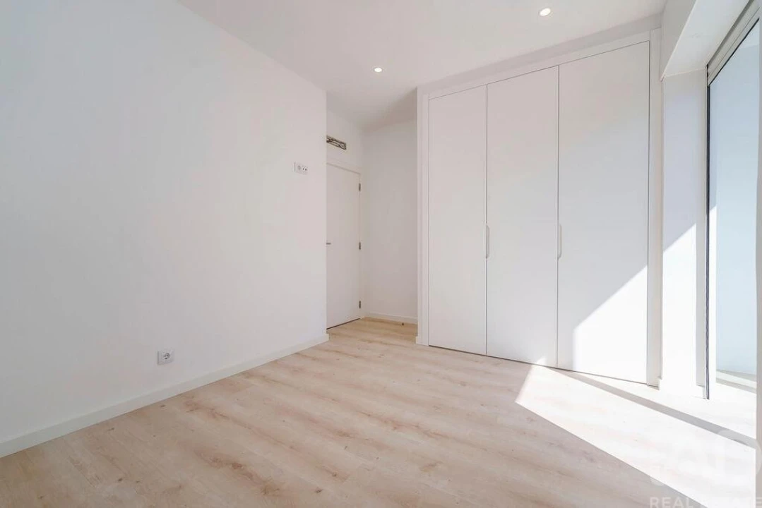 Apartamento T3 para Venda em Faro (Sé e São Pedro) Foto 16