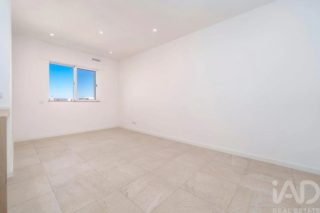 Apartamento T3 para Venda em Faro (Sé e São Pedro) Foto 6