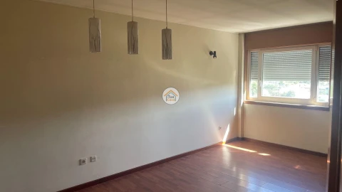 Apartamento T2 para Venda em Gandra