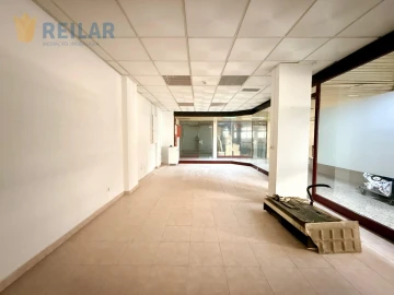 Loja para Venda em Póvoa de Santa Iria e Forte da Casa