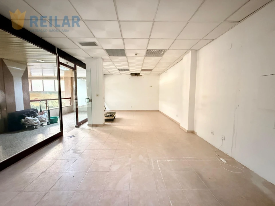 Loja para Arrendamento em Póvoa de Santa Iria e Forte da Casa Foto 8