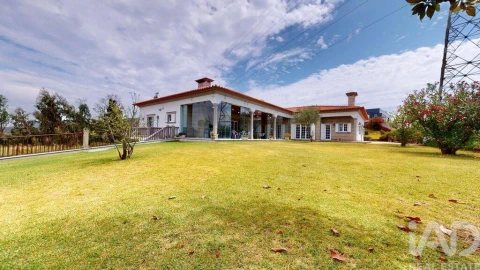 Moradia T5 para Venda em Foz do Sousa e Covelo