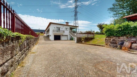 Moradia T5 para Venda em Foz do Sousa e Covelo