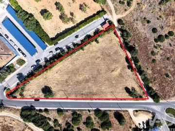 Terreno para Venda em Albufeira e Olhos de Água