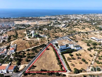 Terreno para Venda em Albufeira e Olhos de Água