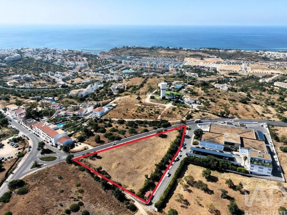 Terreno para Venda em Albufeira e Olhos de Água Foto 1