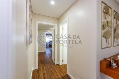 Apartamento T4 para Venda em Pedroso e Seixezelo
