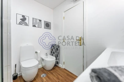 Apartamento T4 para Venda em Pedroso e Seixezelo