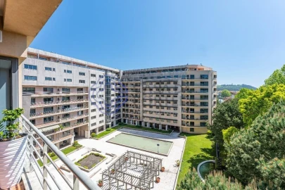 Apartamento T4 para Venda em Pedroso e Seixezelo